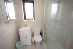 En suite- click for photo gallery